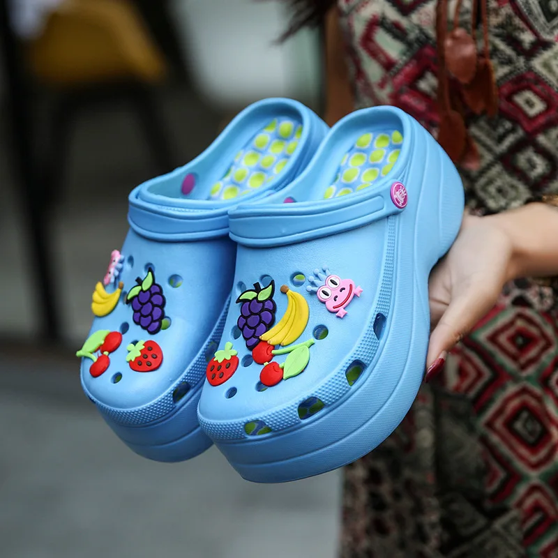 

Summer Women Clogs Platform Garden Sandals Cartoon Fruit Slippers Slip On Lady Beach Shoes Outdoor Slides Women Sandals WSH3847