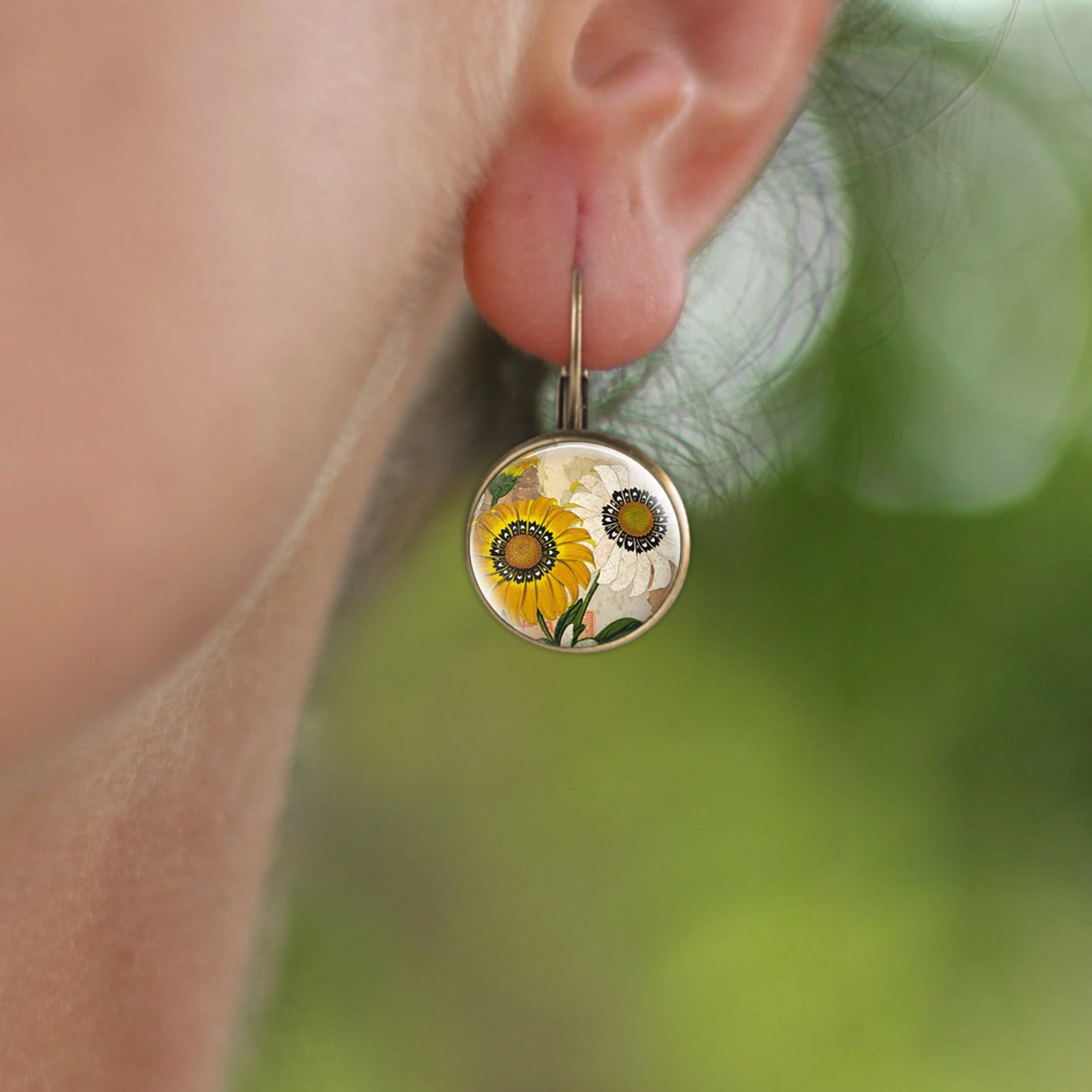 Серьги гвоздики Сакура с маргариткой стильные сережки цветами в простом стиле