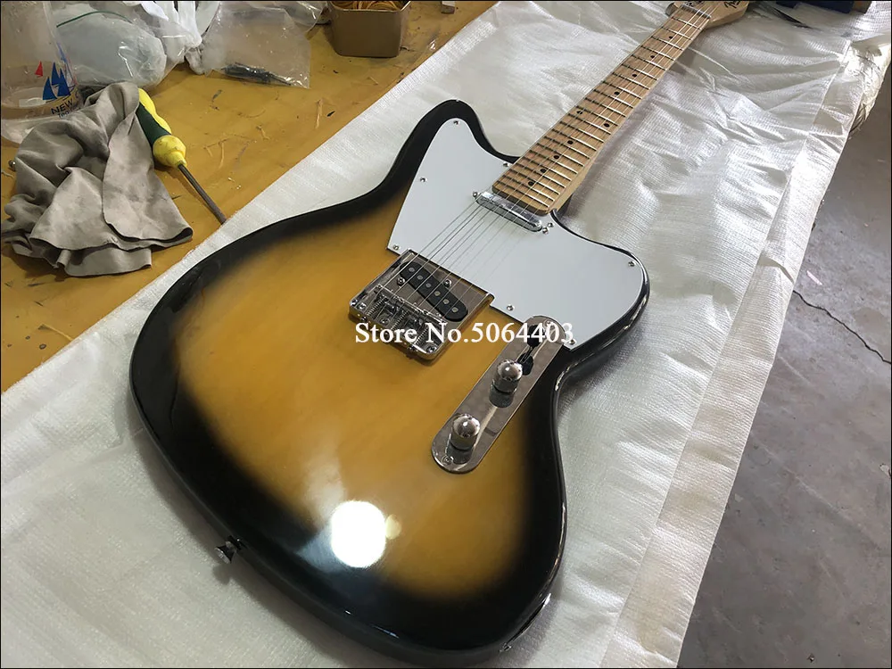 High quality 6 string electric guitar maple neck peach blossom core body back postage | Спорт и развлечения