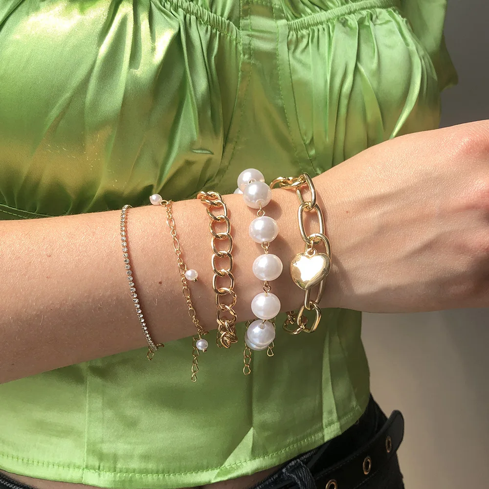 

Women's Bracelet Fashionable Temperament Imitation Pearl Bracelet Ins Style Heart-Shaped Chain Bracelet Set Wholesale Gifts