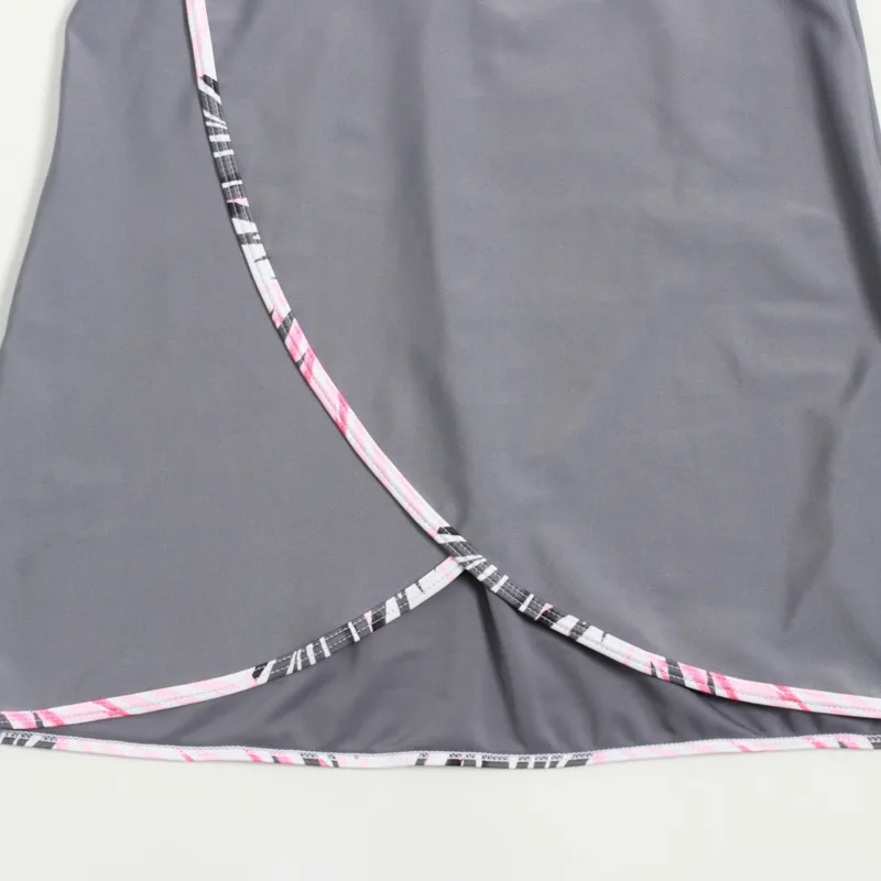 

Muslim Swimwear Women Modest Patchwork Hijab Long Sleeves Sport Swimsuit 3pcs Islamic Burkinis Wear Bathing Suit