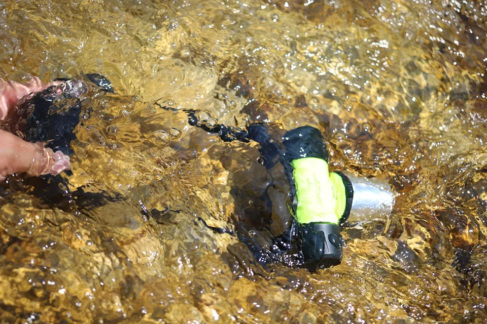 Yupard XM-L2 T6 светодиодный Diver Дайвинг налобный фонарь вспышка светильник фонарь водонепроницаемый плавающий головной светильник 18650 батарея AAA Белый Желтый светильник