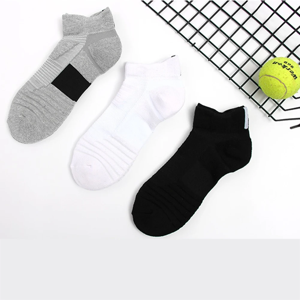 

Men Sports Breathable Sports Socks Solid Color Boat Socks Comfortable Cotton Ankle Socks Running Outdoor Hiking Sport Sock