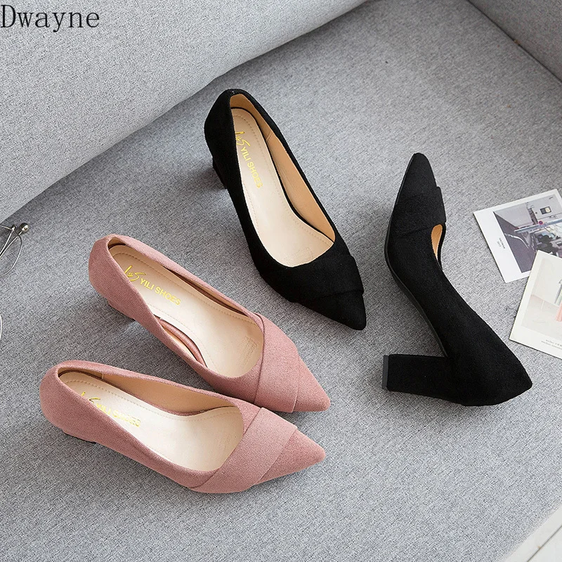 Женские туфли на высоком толстом каблуке черные легкие из дышащего материала для