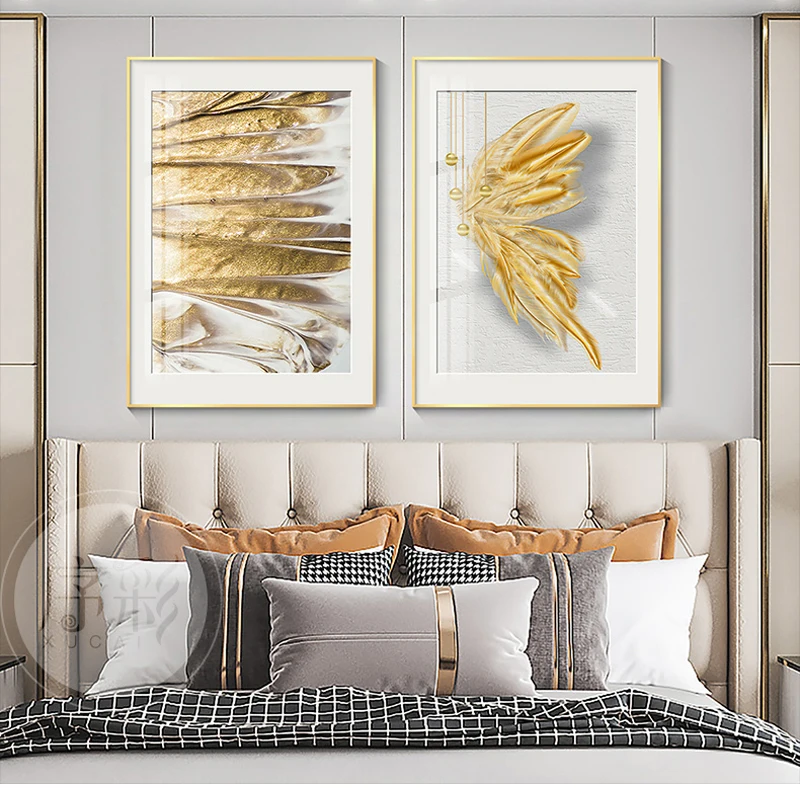 Абстрактная живопись золотые перья в блоке из золотой фольги плакат современное
