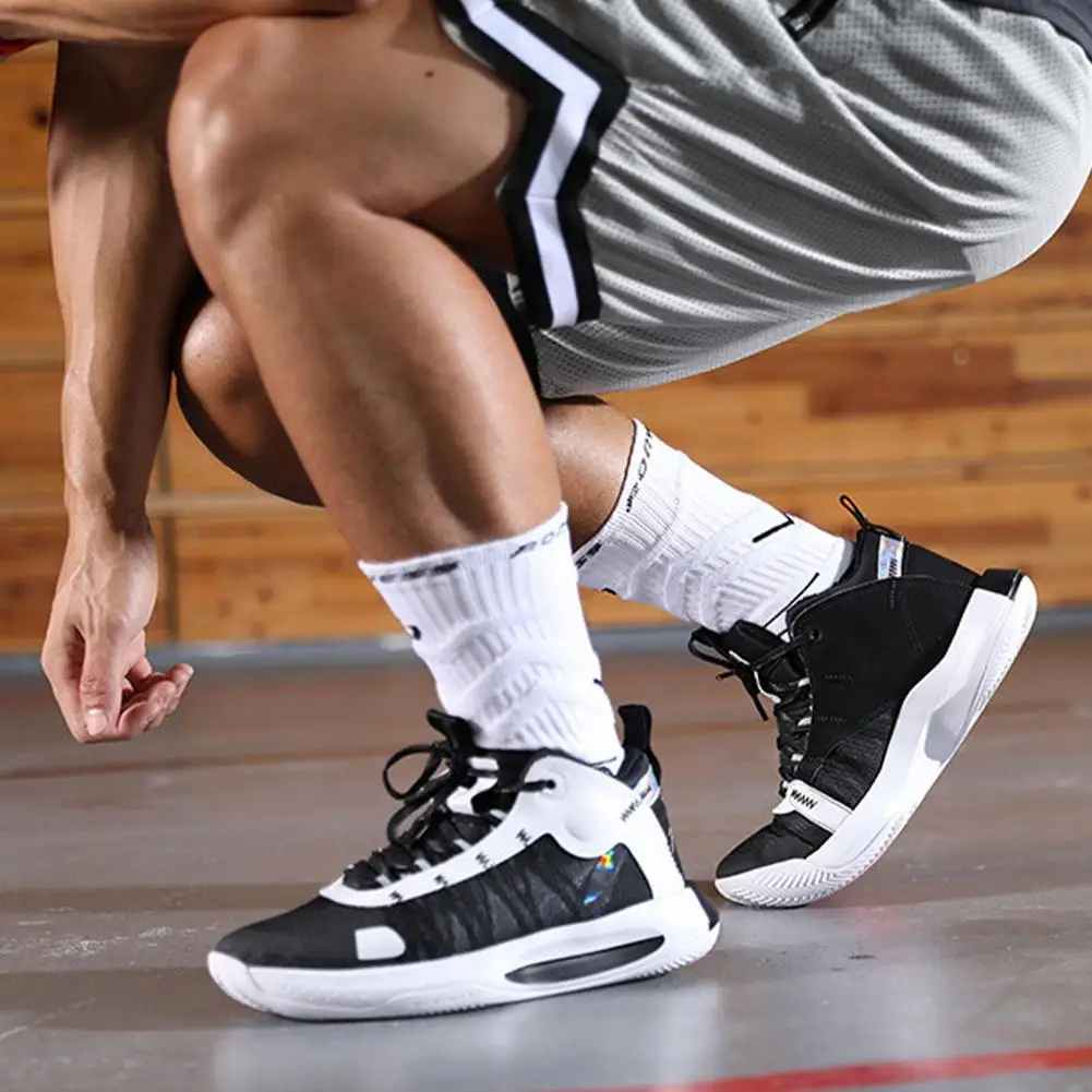 

Men Sports Socks Riding Cycling Basketball Running Compression Sports Socks Man Women Towel Socks Non-slip And Wear-resistant