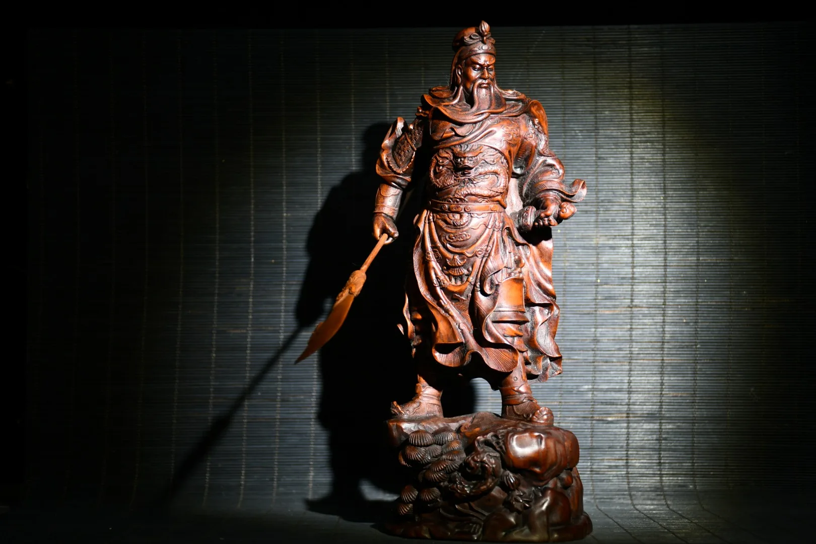 

Home Decor 10" China Lucky Old Boxwood Hand-carved Guan Yu Guan Yu Guan Yunchang Statue Standing Buddha Loyalty worship