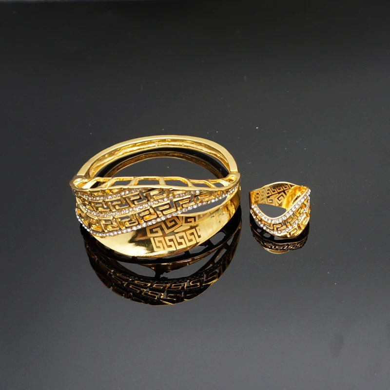 Комплект ювелирных изделий с золотым покрытием Модные Ювелирные наборы Женское