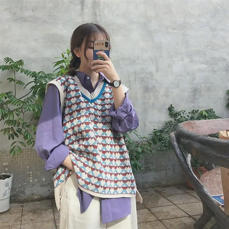 

Retro V-neck Vest Women Knitted Striped Jacket For Korean Style Oversized Clothes Sleeveless Tops Young Jackets