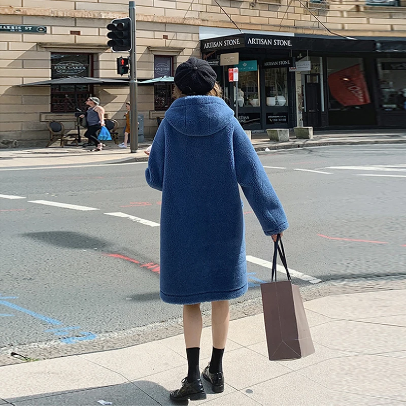 Женское зимнее пальто с роговыми пуговицами и меховым капюшоном теплая Женская