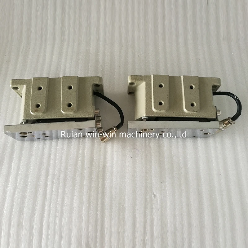 Цифровой сетевой автоматический контроллер напряжения с двумя датчиками