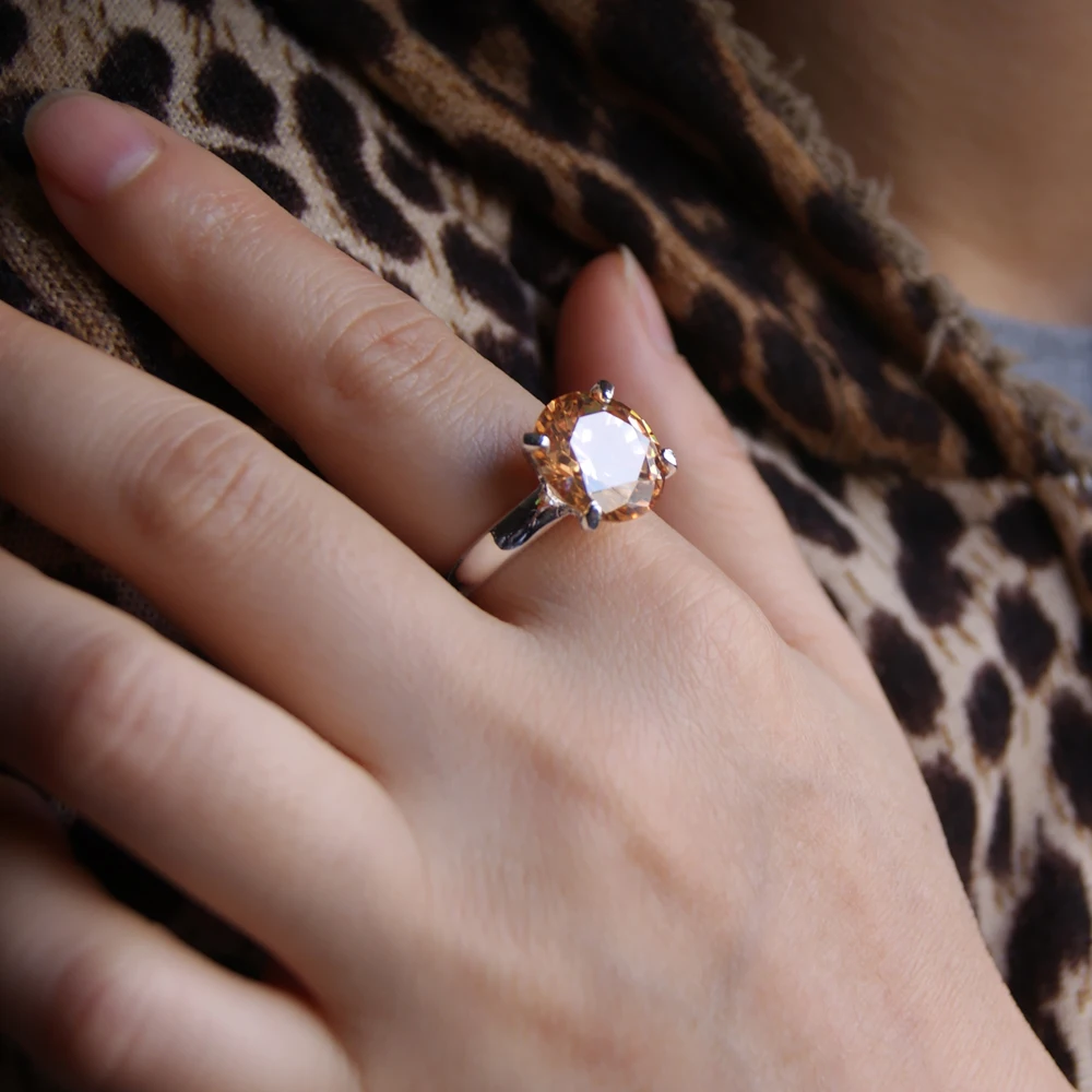 Женское большое кольцо из серебра 925 пробы с фианитом | Украшения и аксессуары