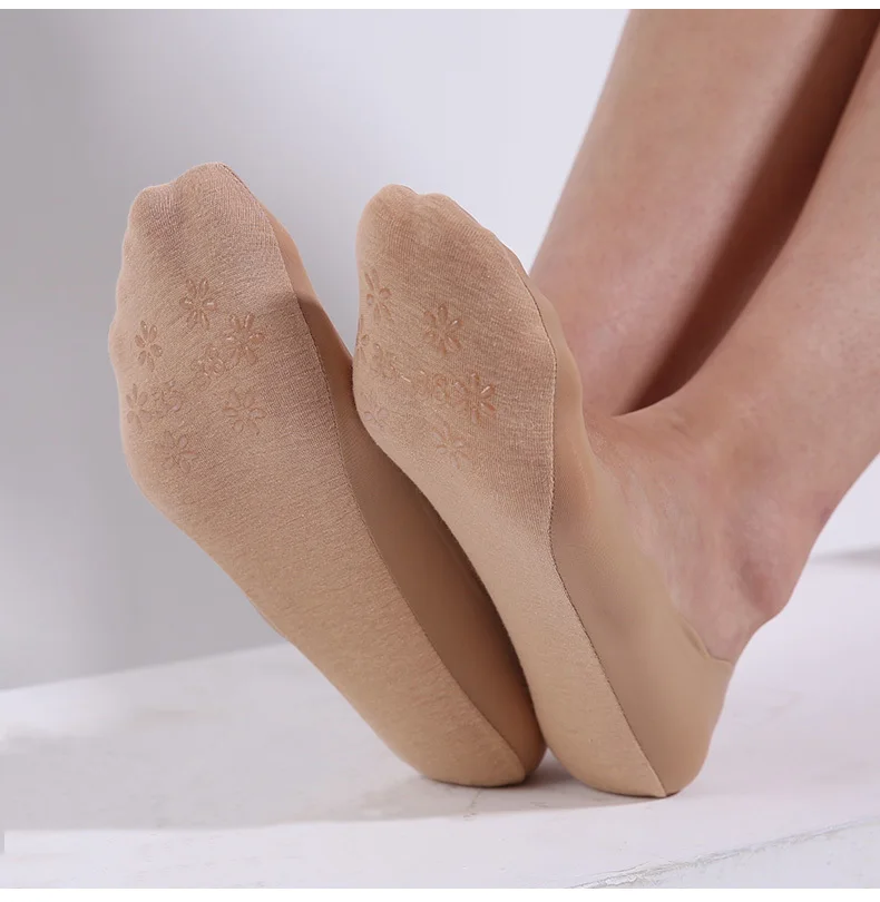 BONAS/4 пары; женские короткие носки; модные тонкие хлопковые милые женские Летние низкие нескользящие носки-лодочки с невидимой подкладкой