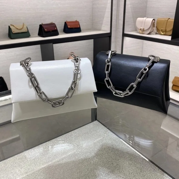 

Women's Bag 2021 Summer New Shoulder Messenger Bag Flap Chain Bag