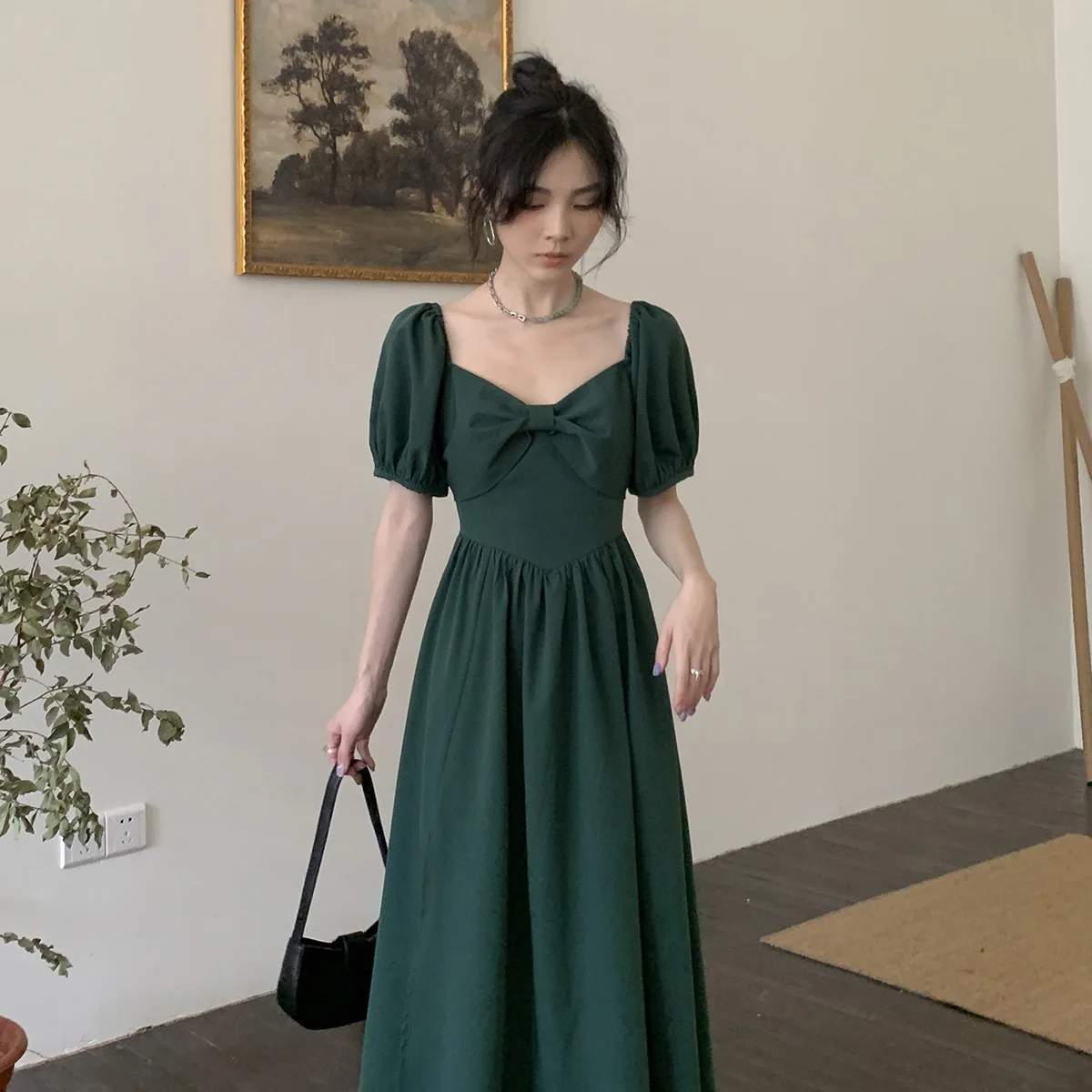

New French court retro bubble short sleeve V-neck green waist slimming temperament dress children summer