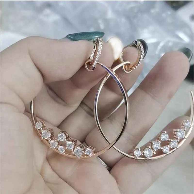 

2020 Fashion Jewelry Swa New North HOOP Spiral Casual Elegant Earring Earrings Female Romantic Luxury Jewelry Gift