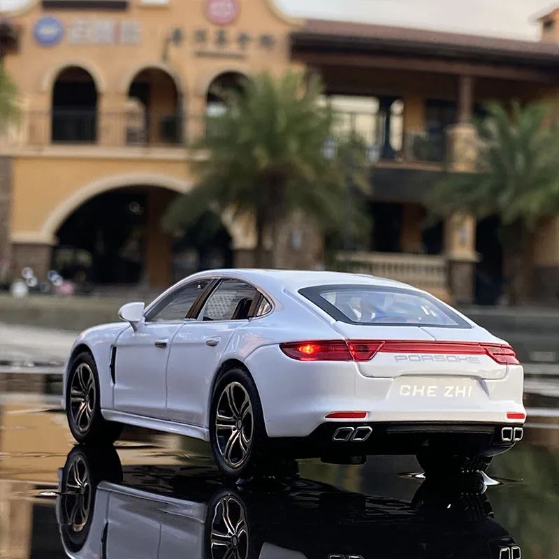 

Svip Free Shipping 2020 New 1:32 Porsche Panamera Alloy Car Model Diecasts Vehicles Toy Cars Kid Toys For Children Gifts Boy