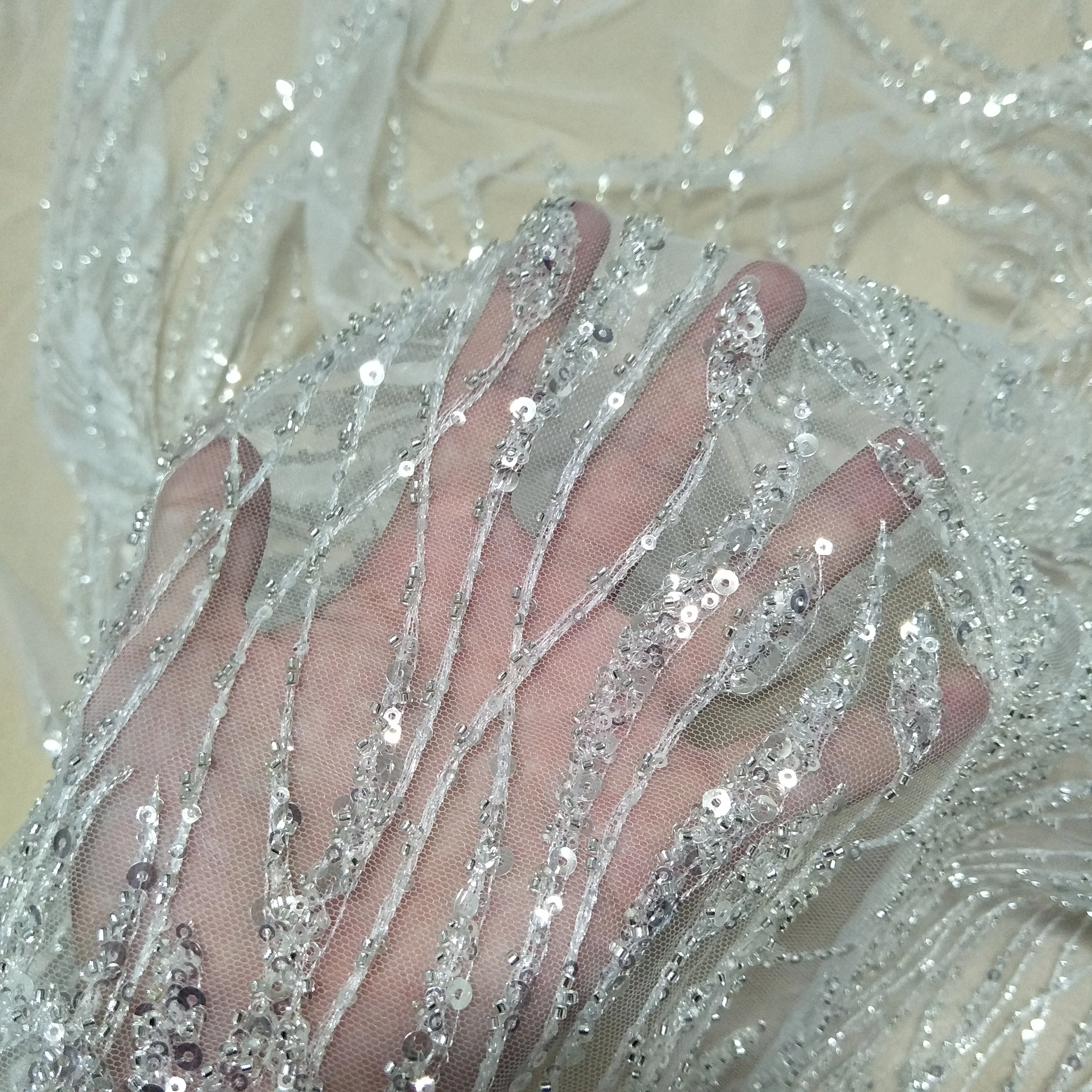 Новое поступление кружевная ткань для невесты с серебряными бусинами и