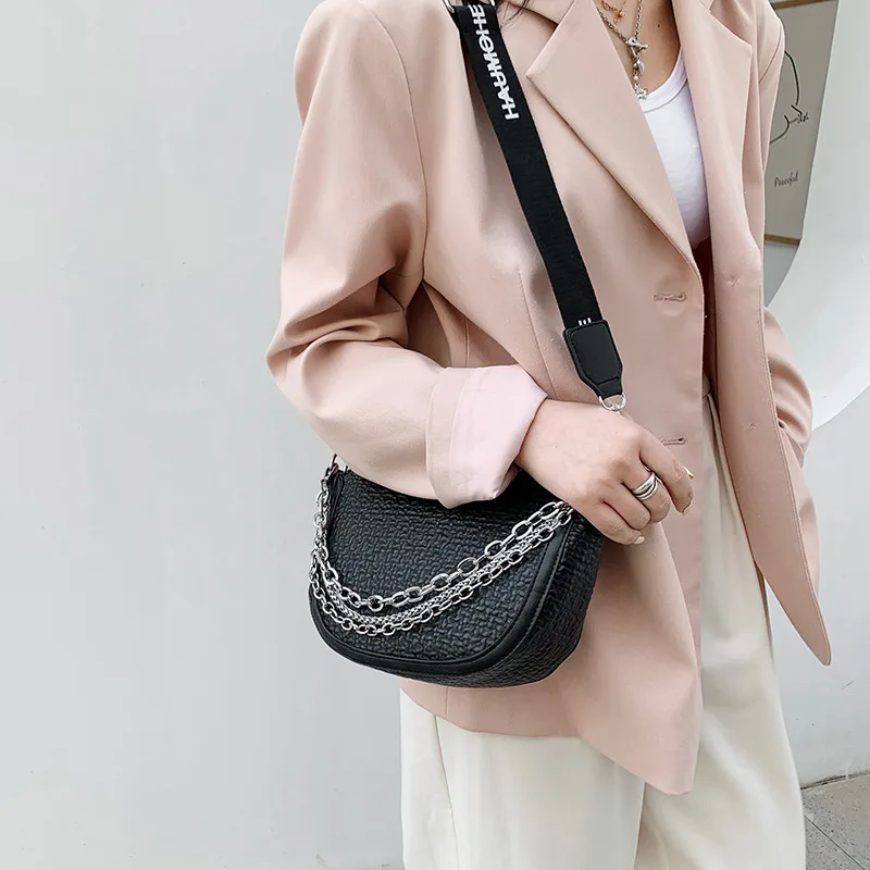 

Retro Frosted Texture Ladies Messenger Bag 2021 Casual Women's Messenger Solid Color Handbag Chain Fashion Black Chest Bag Small