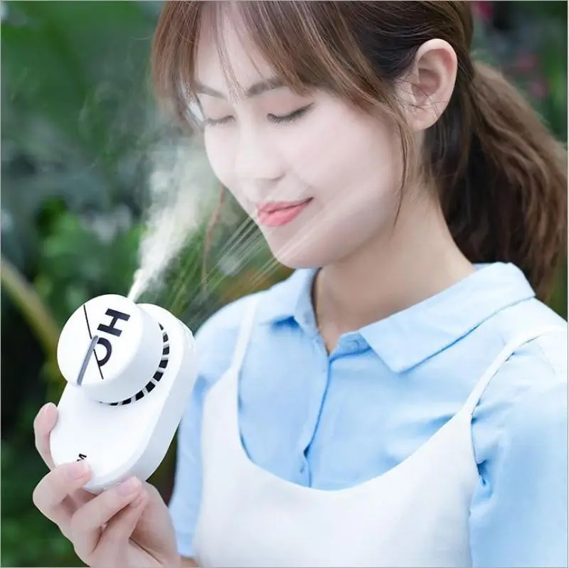 

Portable Spray Fan USB Rechargeable Mini Hanging Neck Humidifier Three Gear Adjustable Outdoor Sports Small Fan