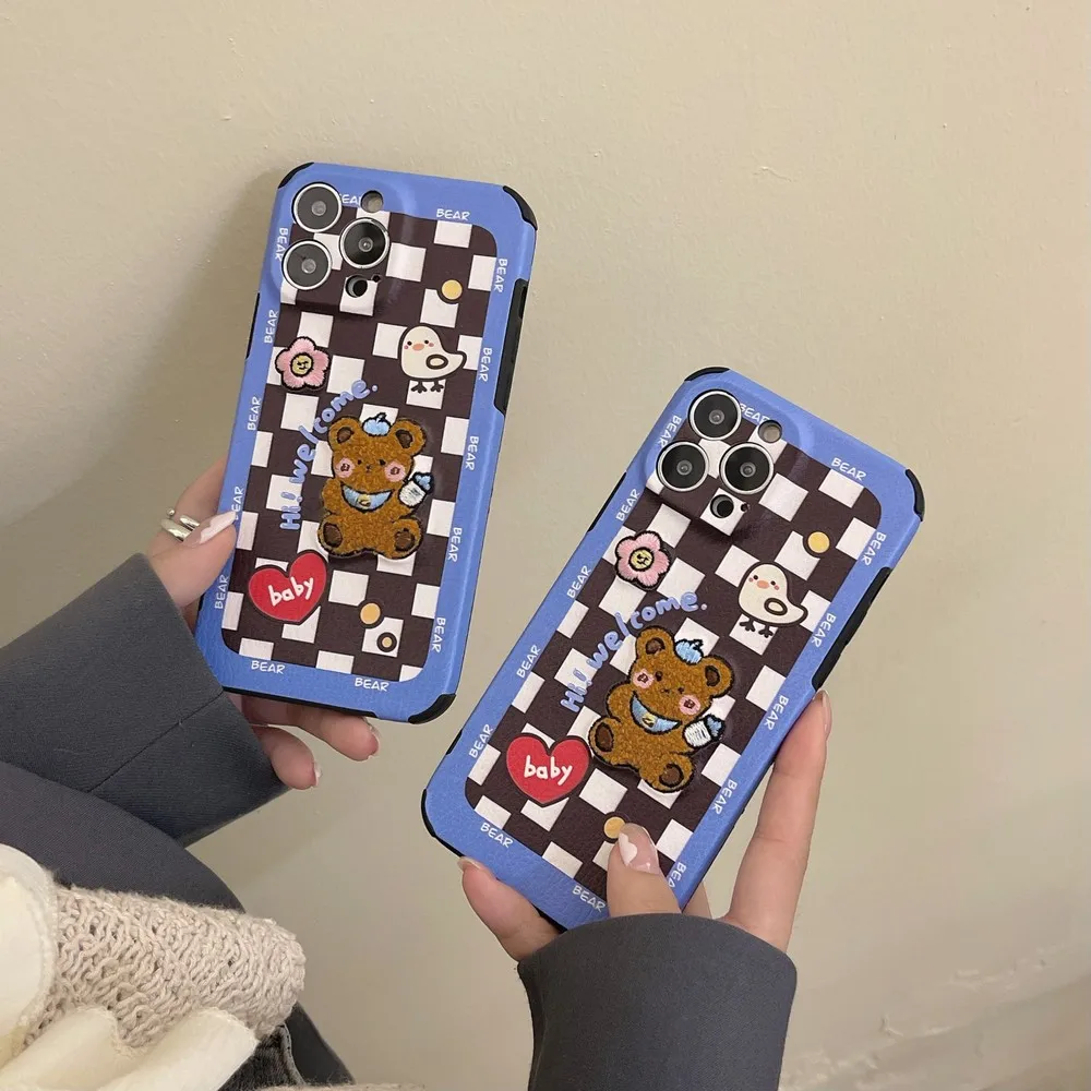 

Чехол из шкуры ягненка с вышивкой в клетку с медведем для iphone 12Pro 12 11ProMax 11 13ProMax 13Pro 13 XS X XR XSMAX 7 8 Plus, мягкий чехол