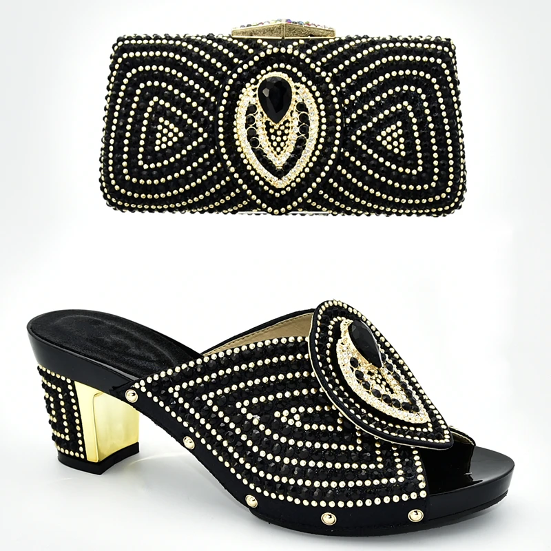 Новейшие женские итальянские фотообои украшенные Стразы соответствующие