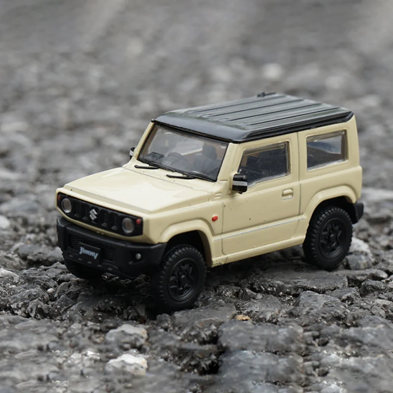 Коллекционная модель автомобиля Suzuki Jimny