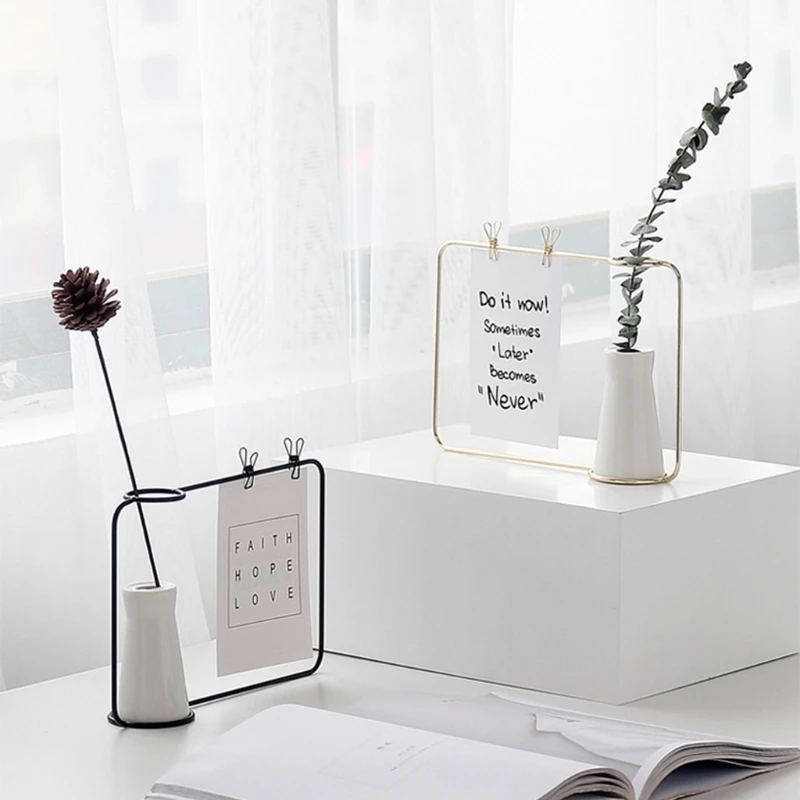 

Classic Picture Frame, Nordic Wrought Iron Photo Frame with Vase Ornament for Home and Tabletop Decoration