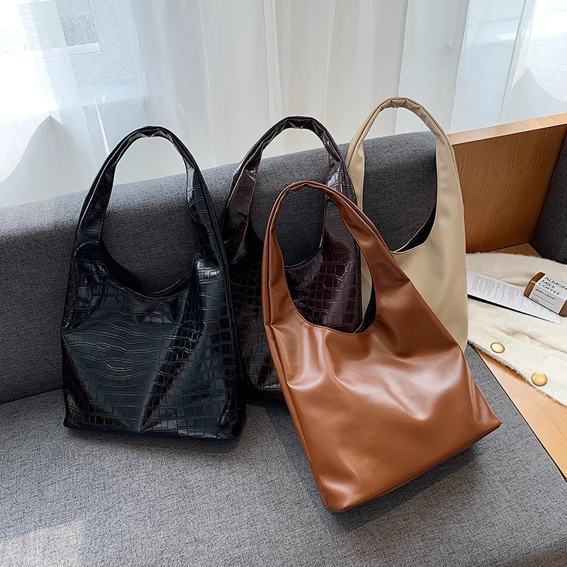 

Fashion ladies large capacity shoulder bag dating handbag leather shoulder bag ladies armpit bag envelope bag mobile phone bag