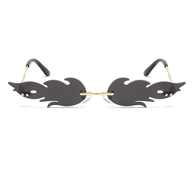 Очки солнцезащитные в металлической оправе для мужчин и женщин стильные