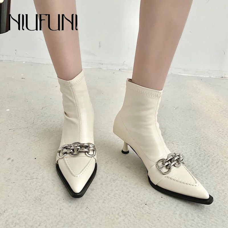 

NIUFUNI Cowhide Metal Chain Pointed Women's Autumn Boots Stiletto High Heels Ankle Boots Zip Short Plush Women Shoes Botas Mujer