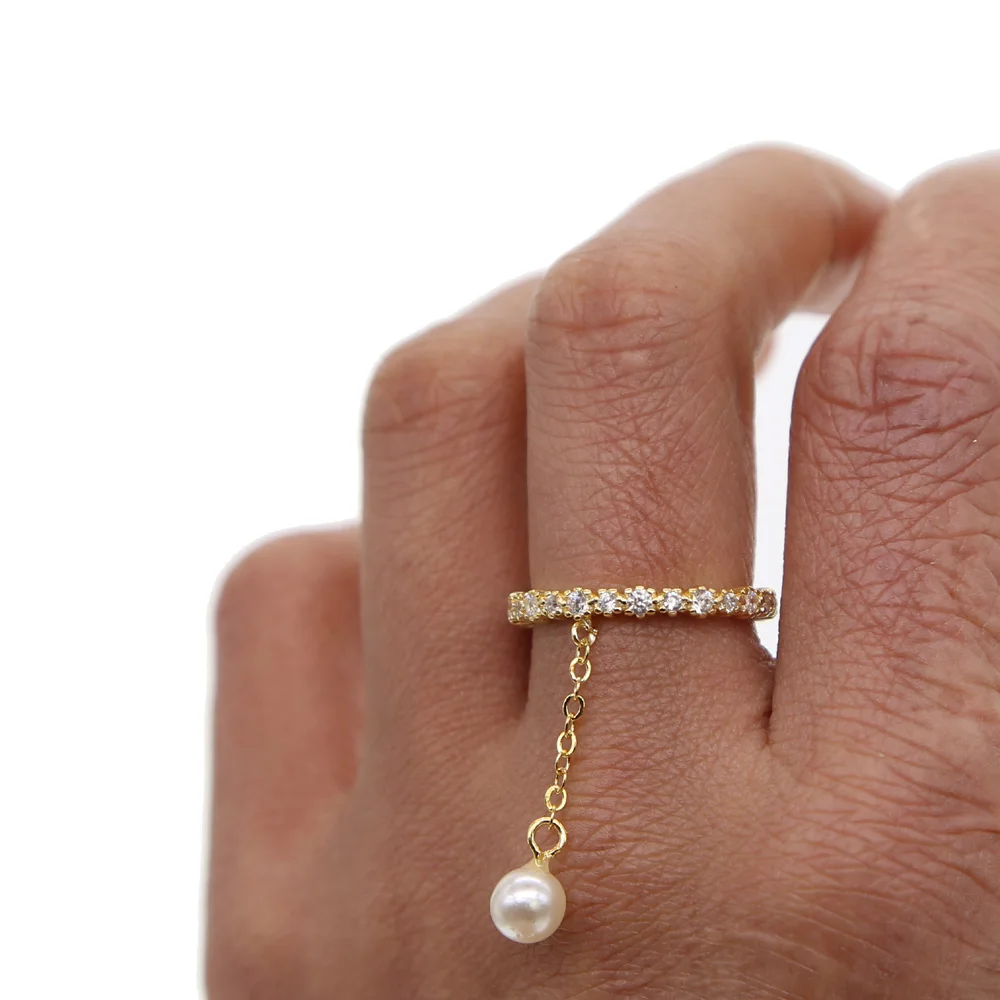 Женское классическое кольцо с жемчужными бусинами элегантное золотистое