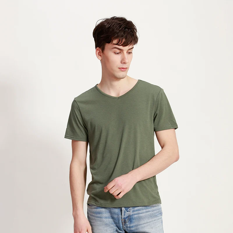 Мужские повседневные футболки ROYALWAY однотонные из дышащего хлопка с v образным
