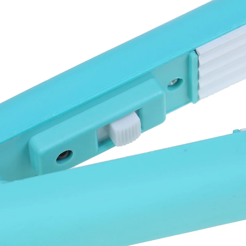 

Creative Plastic Impulse Sealer Mini Electric Heat Sealing Machine Seal Packing Food Vacuum Sealer Portable Bag Clips Handheld