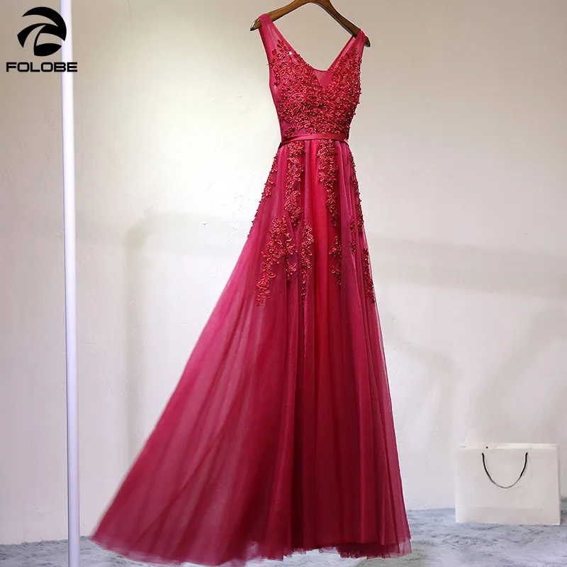 Женское винтажное платье подружки невесты серо-розовое с V-образным вырезом