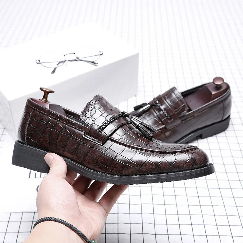 Мужские Кожаные броги без застежки черные винтажные лоферы в британском стиле