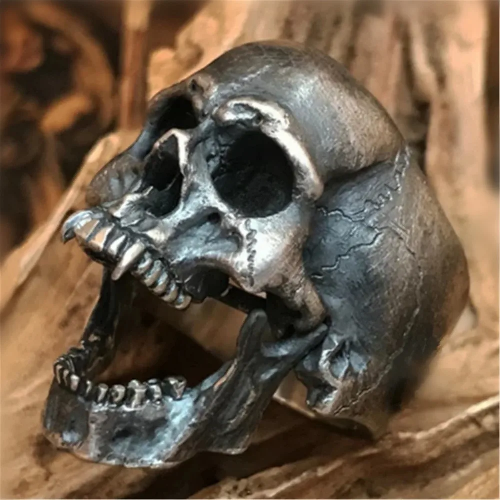 

Trendy Male Make Old Vintage Vampire Skull Open Jaw Rings Men Skull Biker Rock Roll Gothic Boy Punk Jewelry Ring Wholesale