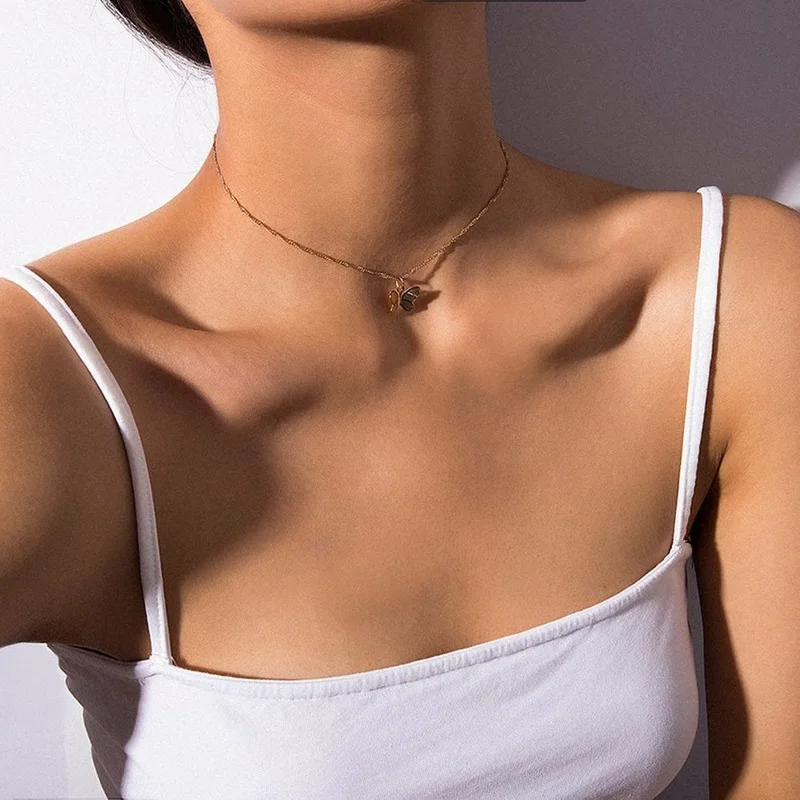 

Ornament Fashion New Frosted Butterfly Pendant Simple Ins Choker Ornament Bodychains Necklaces for Women Fashion Jewelry