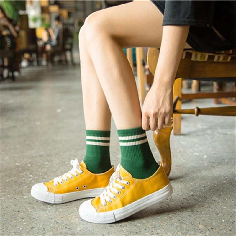 

2020 New High Quality Women Girls Casual Striped Candy Colors Cotton Comfortable Harajuku Short Socks Fashion Female Funny Socks