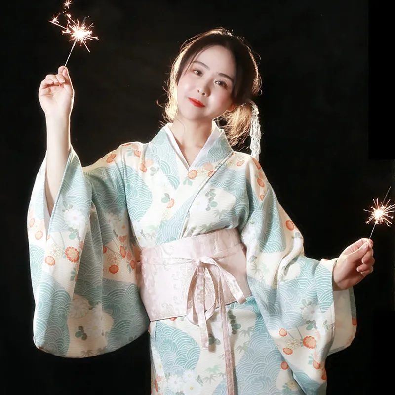 

Women's Japanese Traditional Summer Kimono with Obi Beautiful Daisy Prints Lady Yukata Cosplay Wear Stage Performance Dress
