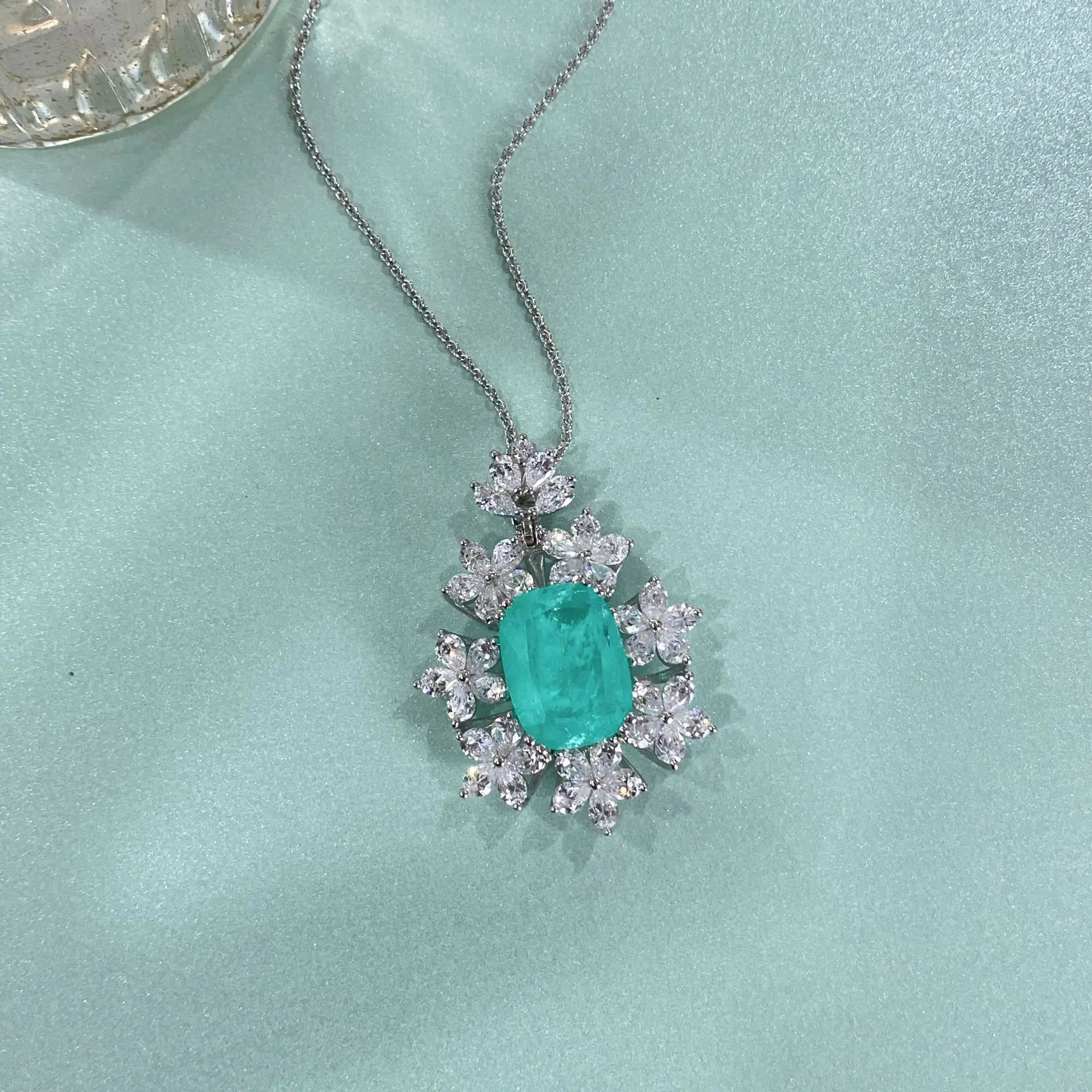 

Shipei 925 Sterling Silver Paraiba Tourmaline Moissanite Gemstone Wedding Party Romantic Pendant Necklace Fine Jewelry Gifts
