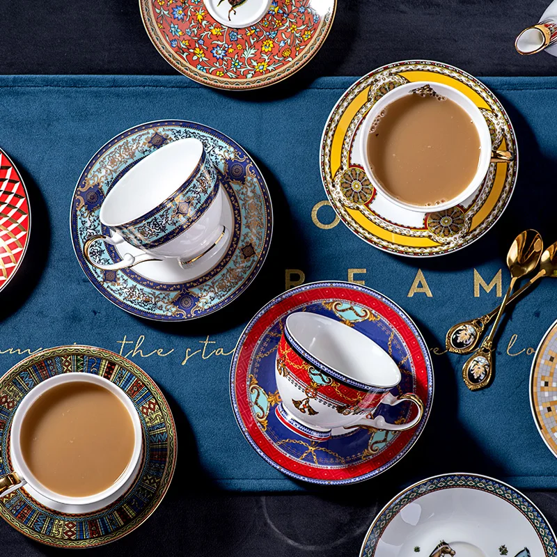 Европейский роскошный набор чашек для чая из костяного фарфора кофейная чашка