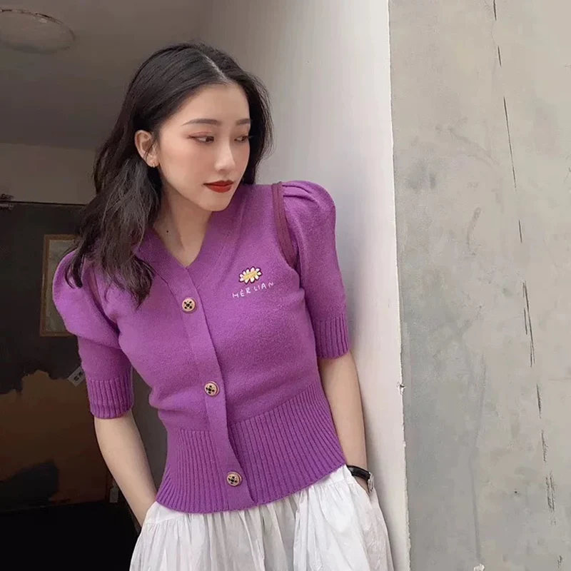 

Purple Sweater Women Short Sleeve V-Neck Vintage Daisy Floral Embroidery Puff Sleeve Sweater Coat Spring Knitted Cardigan W685