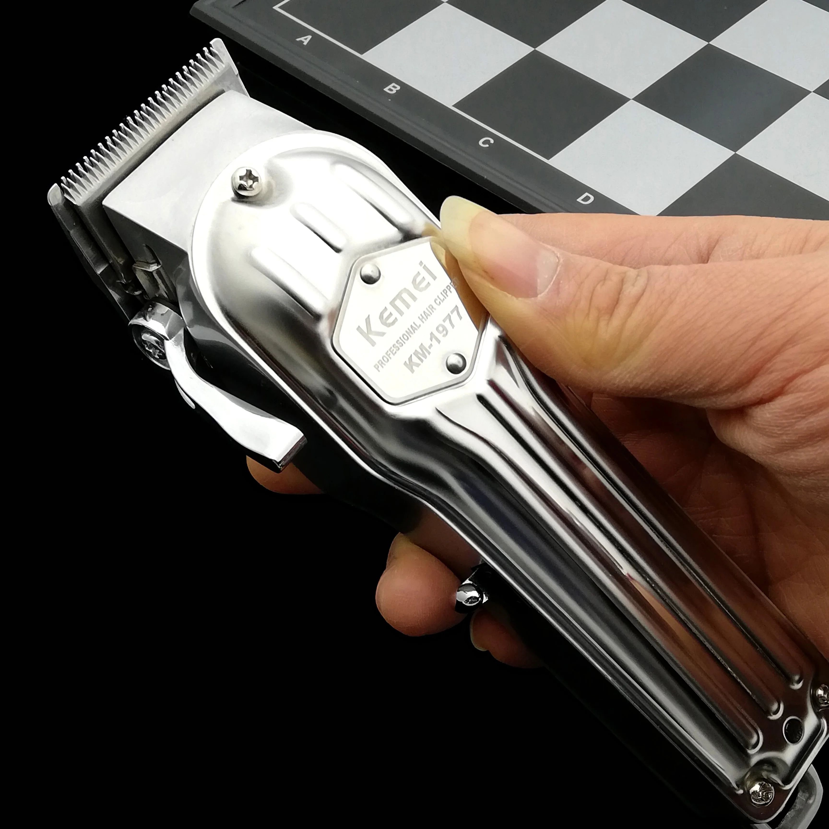 Полностью металлический клипер для волос Профессиональный парикмахерский Kemel Gold
