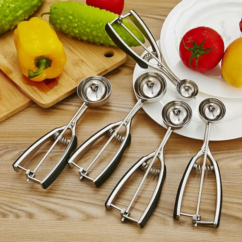 

1pcs Thick 304 Stainless Steel Ice Cream Spoon 39-59mm Ice Cream Fruit Scooper Ice Cream Spoon Plastic Silicone Handle Gift