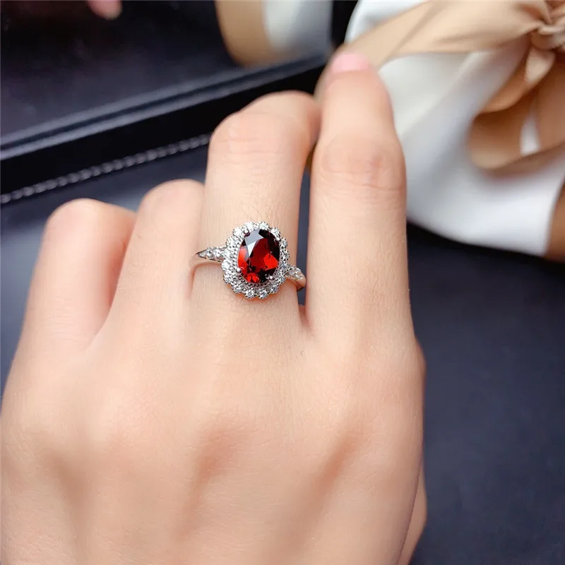 

LeeChee Natrual Garnet Ring 6*8MM Wine Red Gemstone Fine Jewelry Fashion Style For Women Bithday Gift Real 925 Sterling Silver