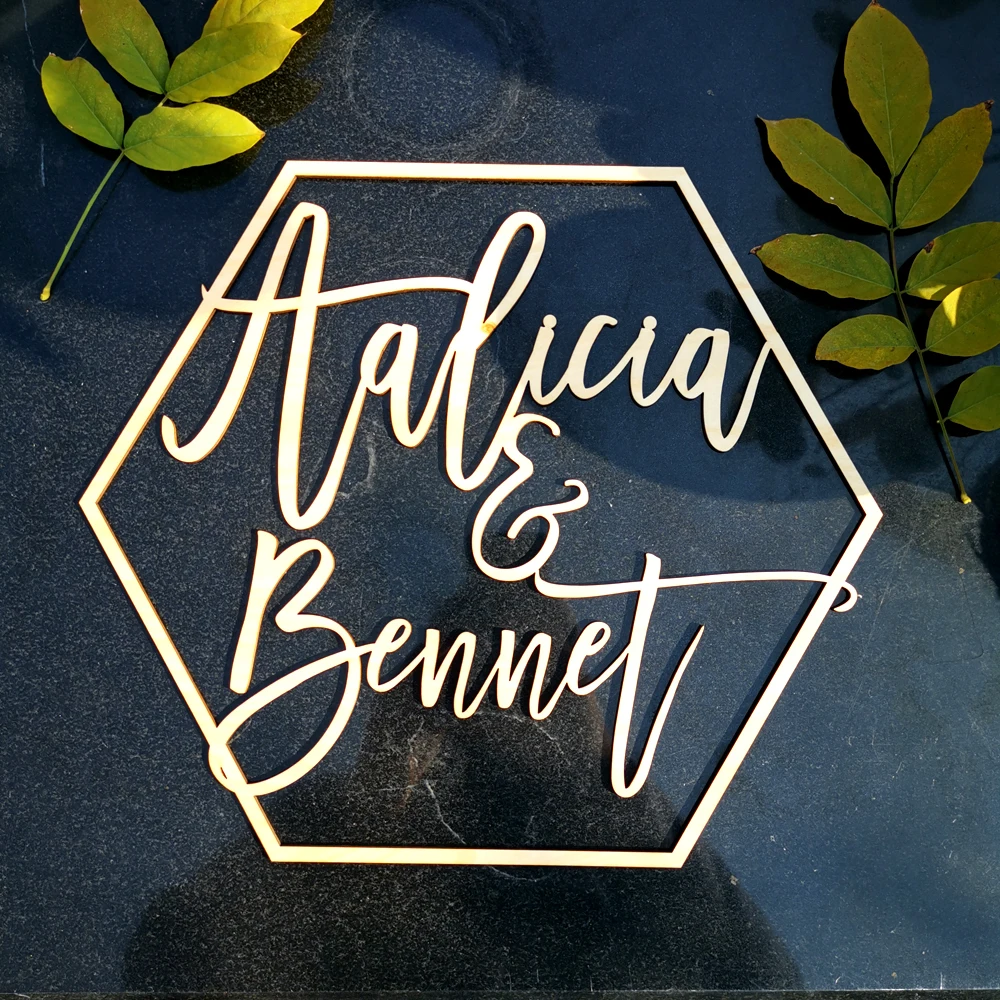 Персонализированный шестиугольный деревянный знак с именем на заказ Свадебный