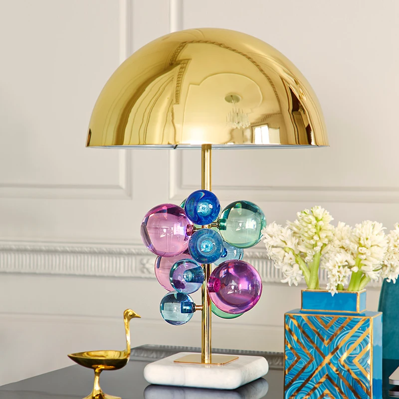 

Металлическая модная прикроватная лампа GY в стиле постмодерн с кристаллами для спальни, декоративная настольная лампа для комнаты, лампы д...