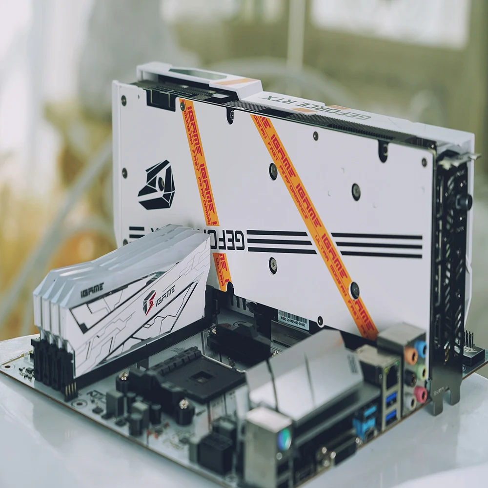 Графическая карта Colorful iGame GeForce RTX 3060 Ultra W 12 Гб GDDR6 игровая видеокарта RGB