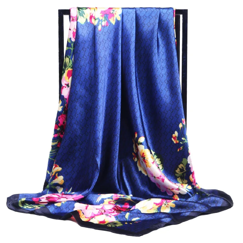 Роскошный шелковый платок на голову женский с принтом атласный квадратный